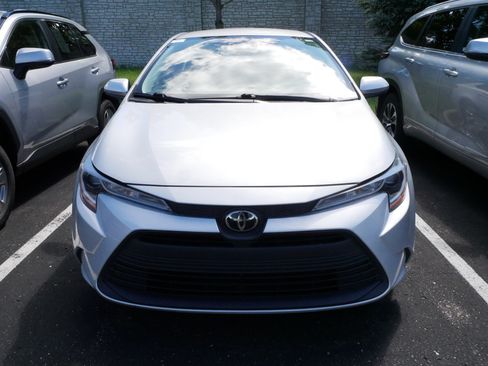 Certified 2024 Toyota Corolla LE FWD image 2