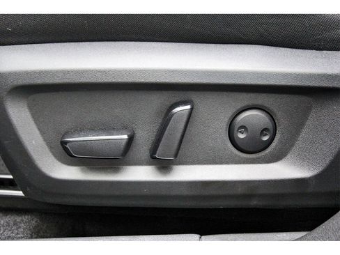 Certified 2021 Nissan Rogue SV image 26