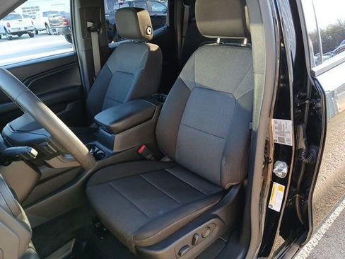 Used 2024 Chevrolet Colorado Trail Boss image 31