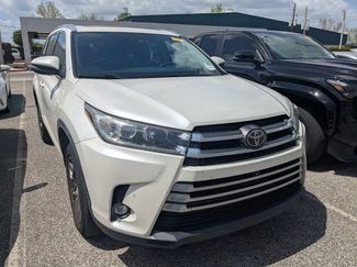 Used 2019 Toyota Highlander Limited Platinum video 1