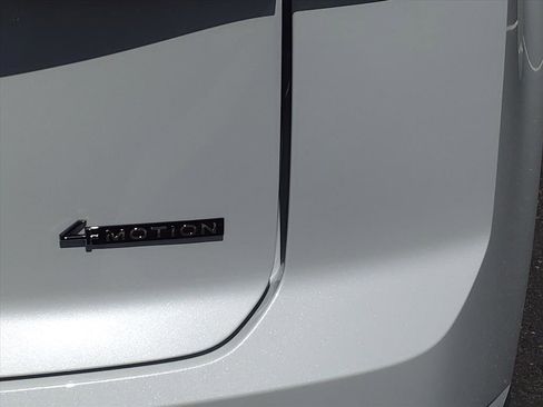 New 2026 Volkswagen Atlas Cross Sport SEL Premium R-Line image 7