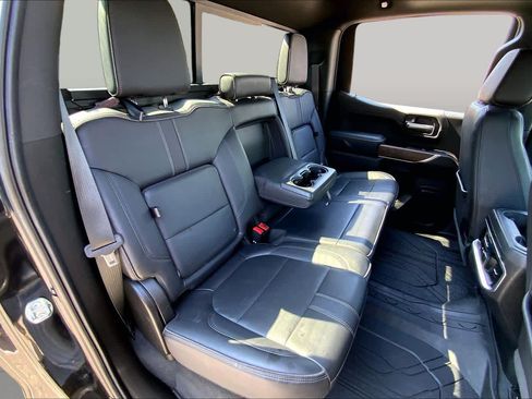 Used 2021 Chevrolet Silverado 1500 High Country w/ Technology Package AWD/4WD image 19