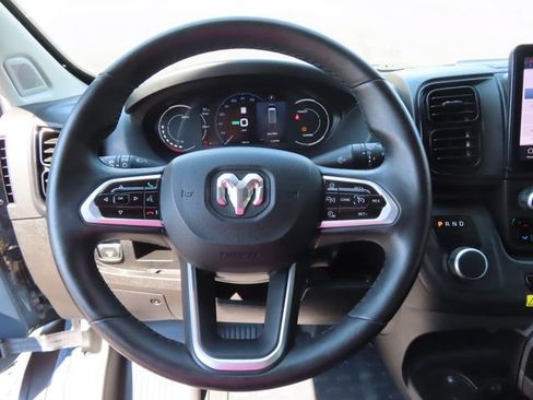 Used 2024 RAM ProMaster 3500 FWD image 11