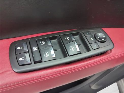 Used 2015 Maserati Ghibli image 8