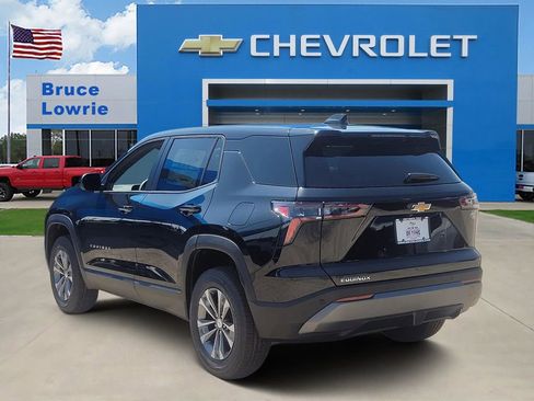 New 2026 Chevrolet Equinox LT FWD image 3