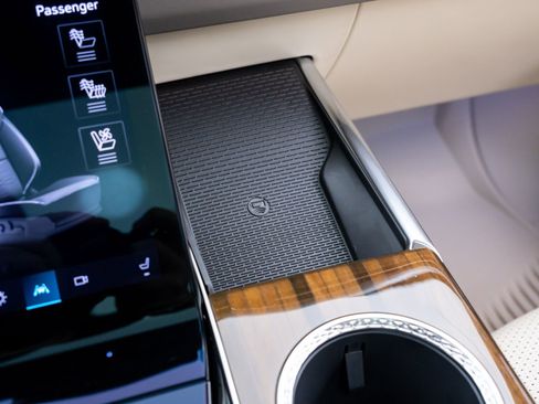 New 2026 Cadillac Escalade Platinum Sport w/ LPO, ONYX Package image 34