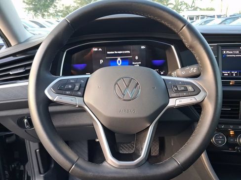 Used 2023 Volkswagen Jetta SE FWD image 18