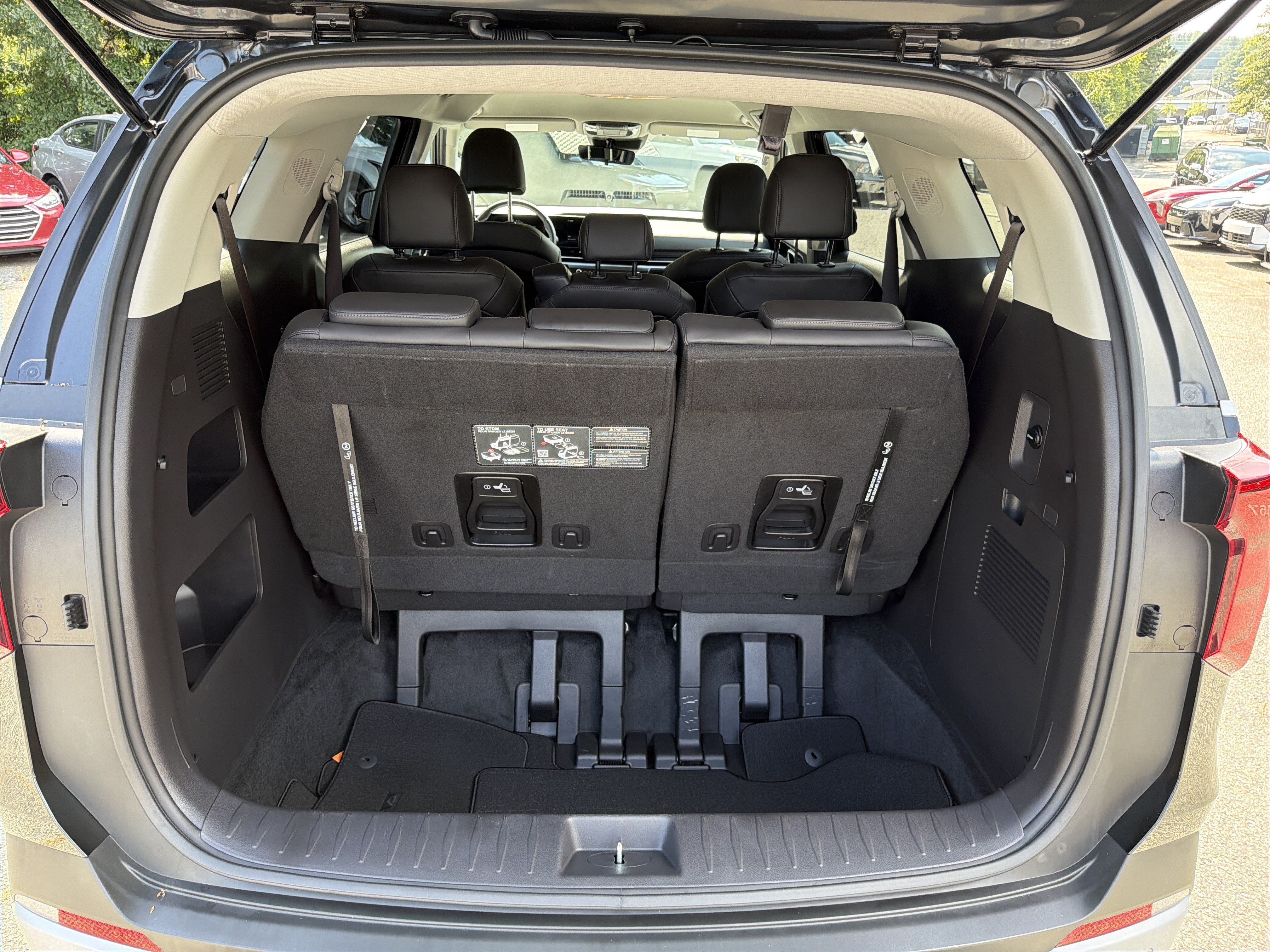 Certified 2026 Kia Carnival FWD image 17