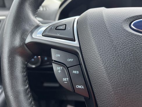 Used 2015 Ford Edge SEL AWD/4WD image 28
