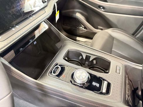 New 2025 Jeep Wagoneer S Limited image 26