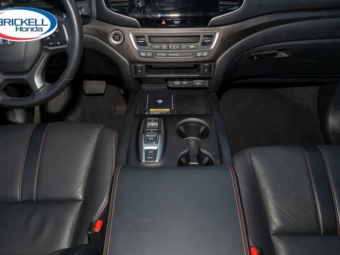 Certified 2024 Honda Passport TrailSport image 28