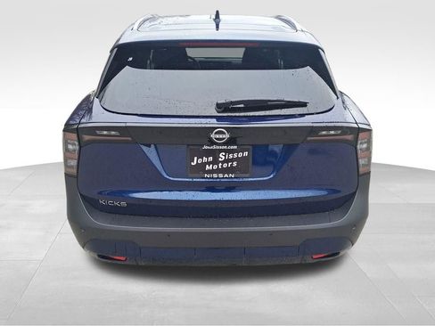 Used 2026 Nissan Kicks SV FWD image 4