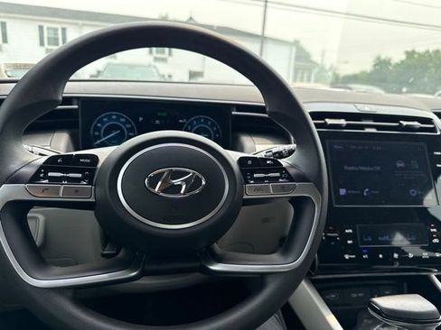 Used 2024 Hyundai Tucson SEL FWD image 19
