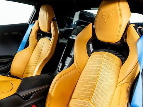 Used 2024 Chevrolet Corvette Z06 image 3