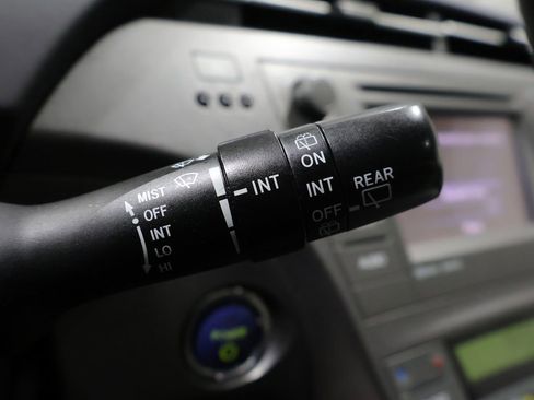 Used 2013 Toyota Prius Three w/ Solar Roof Pkg image 35