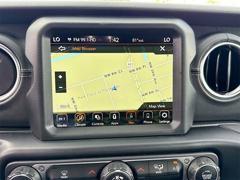 Used 2022 Jeep Gladiator Overland w/ Popular Equipment Package image 14