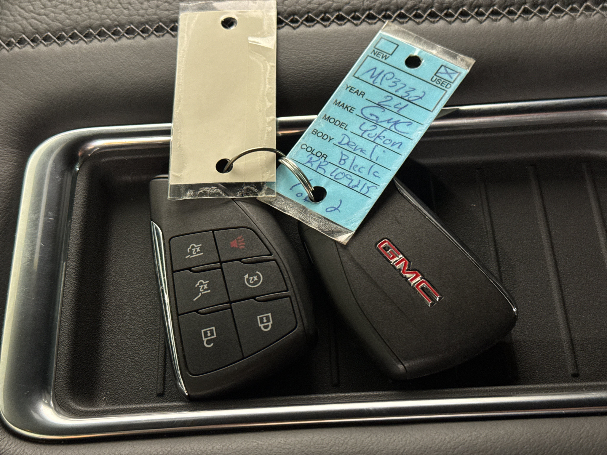 Used 2024 GMC Yukon Denali AWD/4WD image 42