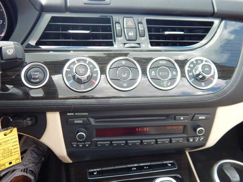 Used 2016 BMW Z4 sDrive28i image 26