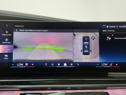 Used 2026 BMW 740i w/ Premium Package RWD image 79