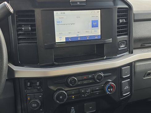 Certified 2025 Ford F250 XLT image 16