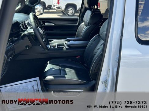 Used 2024 Jeep Grand Wagoneer Series II Obsidian w/ Quick Order Packagew 28T AWD/4WD image 11