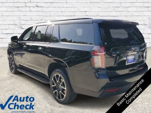 Used 2023 Chevrolet Suburban RST w/ Luxury Package RWD image 2