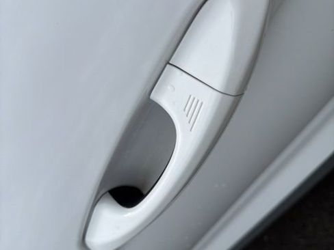 Used 2016 Ford Mustang Shelby GT350 w/ Technology Package image 16