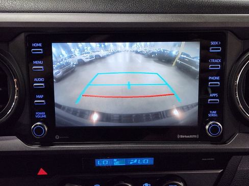 Used 2021 Toyota Tacoma TRD Sport w/ Technology Package image 38