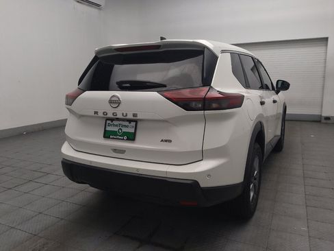 Used 2024 Nissan Rogue S AWD/4WD image 9