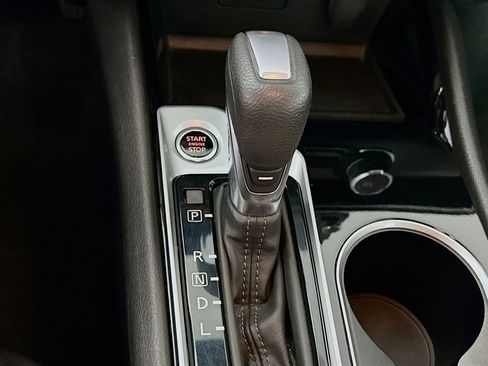 Used 2024 Nissan Altima 2.5 SV image 23