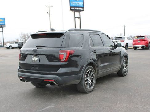 Used 2016 Ford Explorer Sport w/ Equipment Group 401A image 7