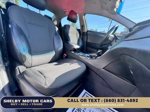 Used 2011 Hyundai Sonata SE image 15