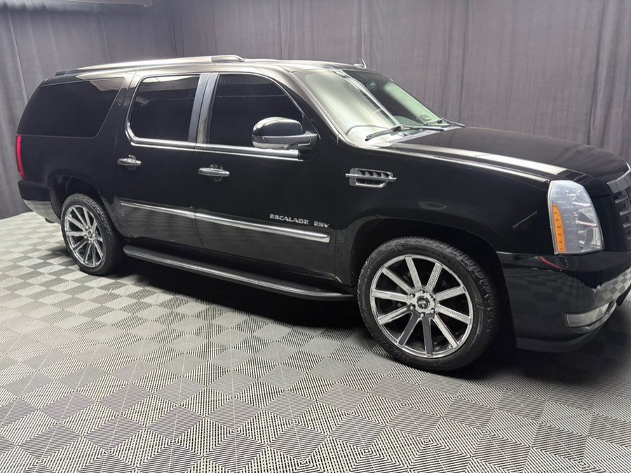Used 2013 Cadillac Escalade ESV Luxury AWD/4WD image 15