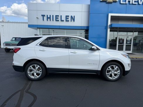 Certified 2018 Chevrolet Equinox LT AWD/4WD image 1