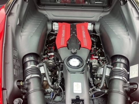 Used 2018 Ferrari 488 GTB RWD image 25