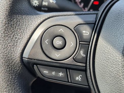 Used 2025 Toyota RAV4 XLE w/ Convenience Package FWD image 24