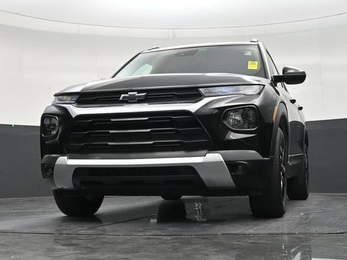 Used 2023 Chevrolet TrailBlazer LT FWD image 27
