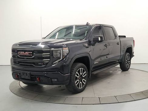 Used 2023 GMC Sierra 1500 AT4 w/ AT4 Premium Package AWD/4WD image 3