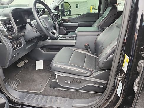 Used 2024 Ford F250 Lariat w/ Lariat Ultimate Package image 4