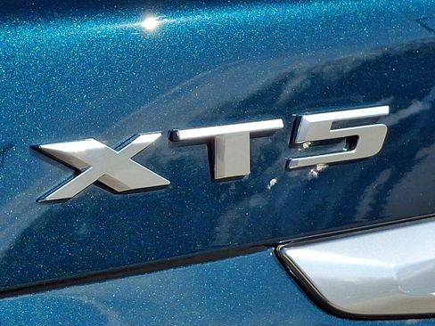 Certified 2024 Cadillac XT5 Premium Luxury image 38