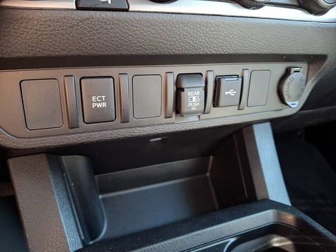 Used 2023 Toyota Tacoma SR5 AWD/4WD image 25