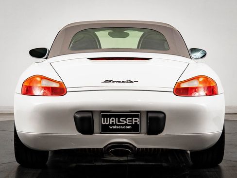 Used 2002 Porsche Boxster image 8