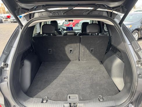 Used 2022 Ford Escape Titanium AWD/4WD image 8
