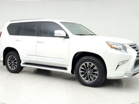 Used 2019 Lexus GX 460 Luxury image 3