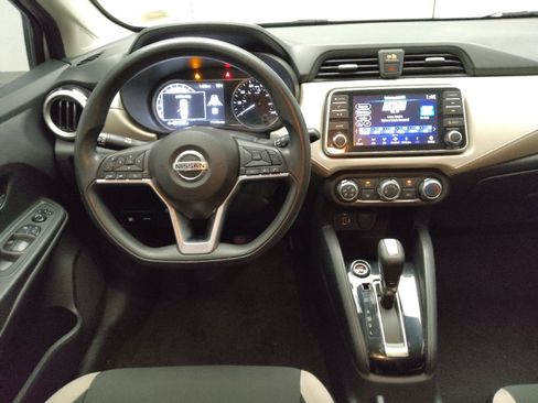 Used 2021 Nissan Versa SV image 22