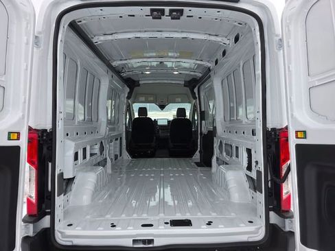 New 2026 Ford Transit 250 148 Medium Roof RWD image 38