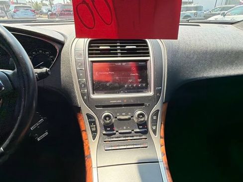Used 2016 Lincoln MKX Reserve AWD/4WD image 21