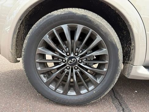 Certified 2023 INFINITI QX80 Premium Select w/ All-Season Package AWD/4WD image 24