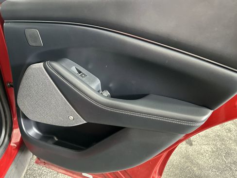 Used 2021 Ford Mustang Mach-E Premium image 36