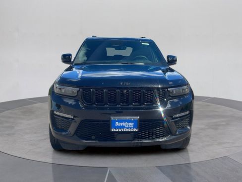 Used 2025 Jeep Grand Cherokee Limited w/ Luxury Tech Group II AWD/4WD image 2